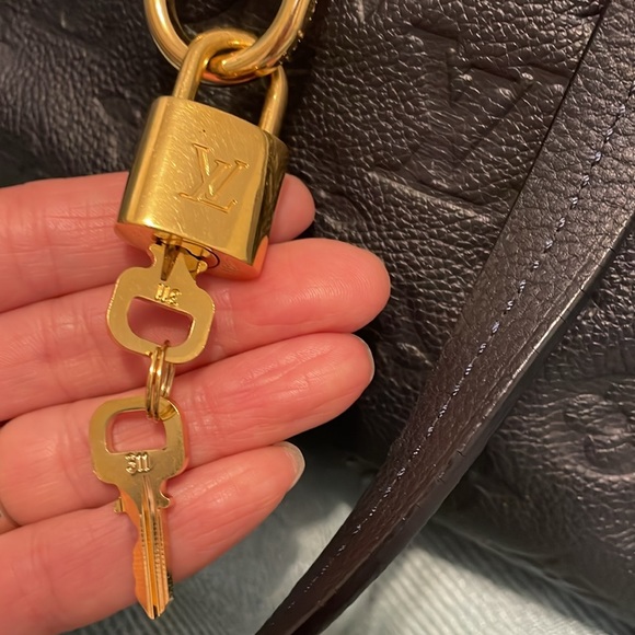 Authentic LV Monogram Empreinte Lumineuse PM tote - Picture 7 of 13